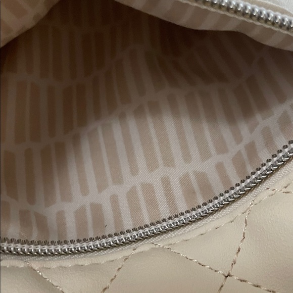 Star Wars Grogu Cream Quilted Women's Crossbody Bag - Picture 7 of 8